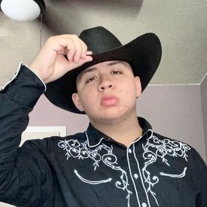 Meet your Posher, Javier